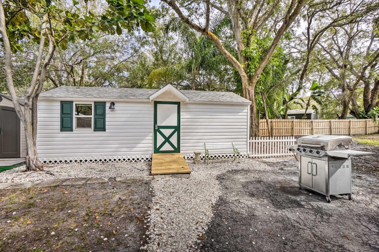 Tropical Palm Harbor Studio Walk To Gulf! Exterior foto